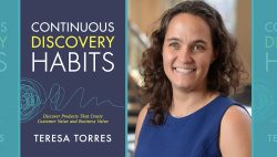 Bild zeigt das Cover des Buches und ein Bild der Autorin Teresa Torres. Teresa trägt ein lila Top und lächelt in die Kamera.